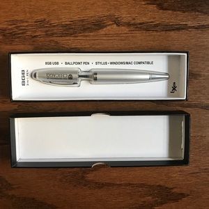 New in Box University of Chicago 3 in 1 Pen